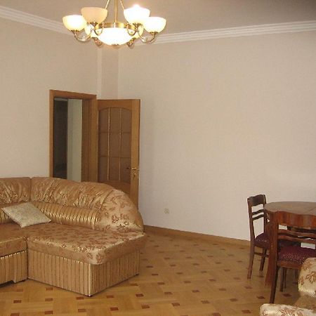 לבוב Apartments In Old City מראה חיצוני תמונה