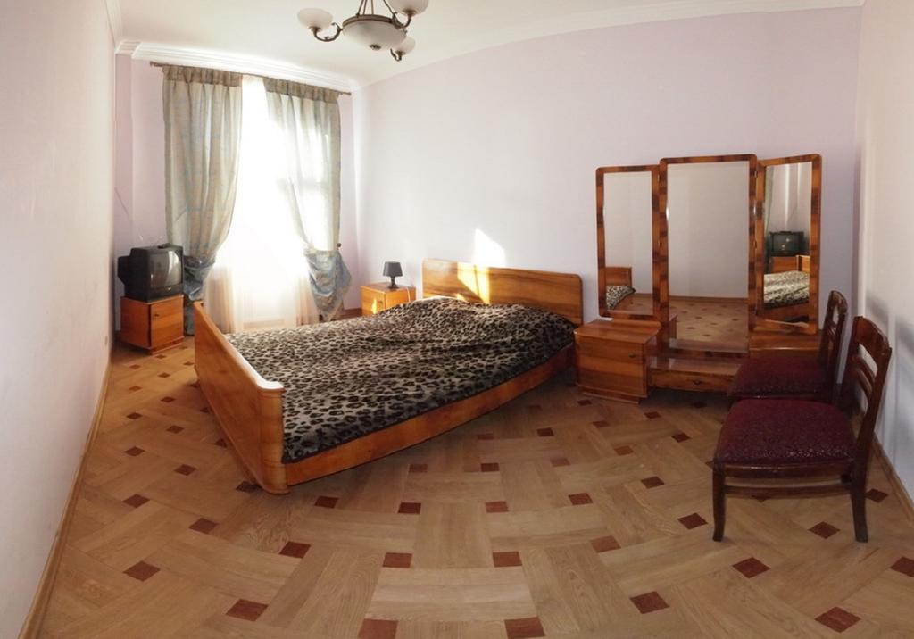 לבוב Apartments In Old City מראה חיצוני תמונה