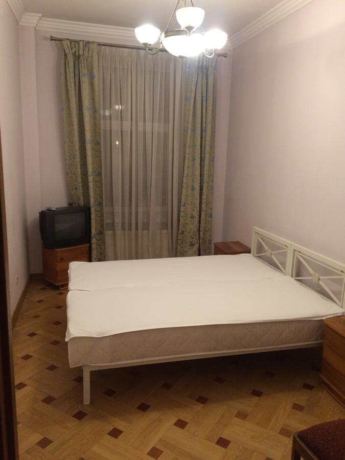 לבוב Apartments In Old City מראה חיצוני תמונה